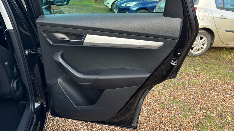 Skoda Karoq 1.5 TSI SE Drive 5dr DSG Petrol Estate